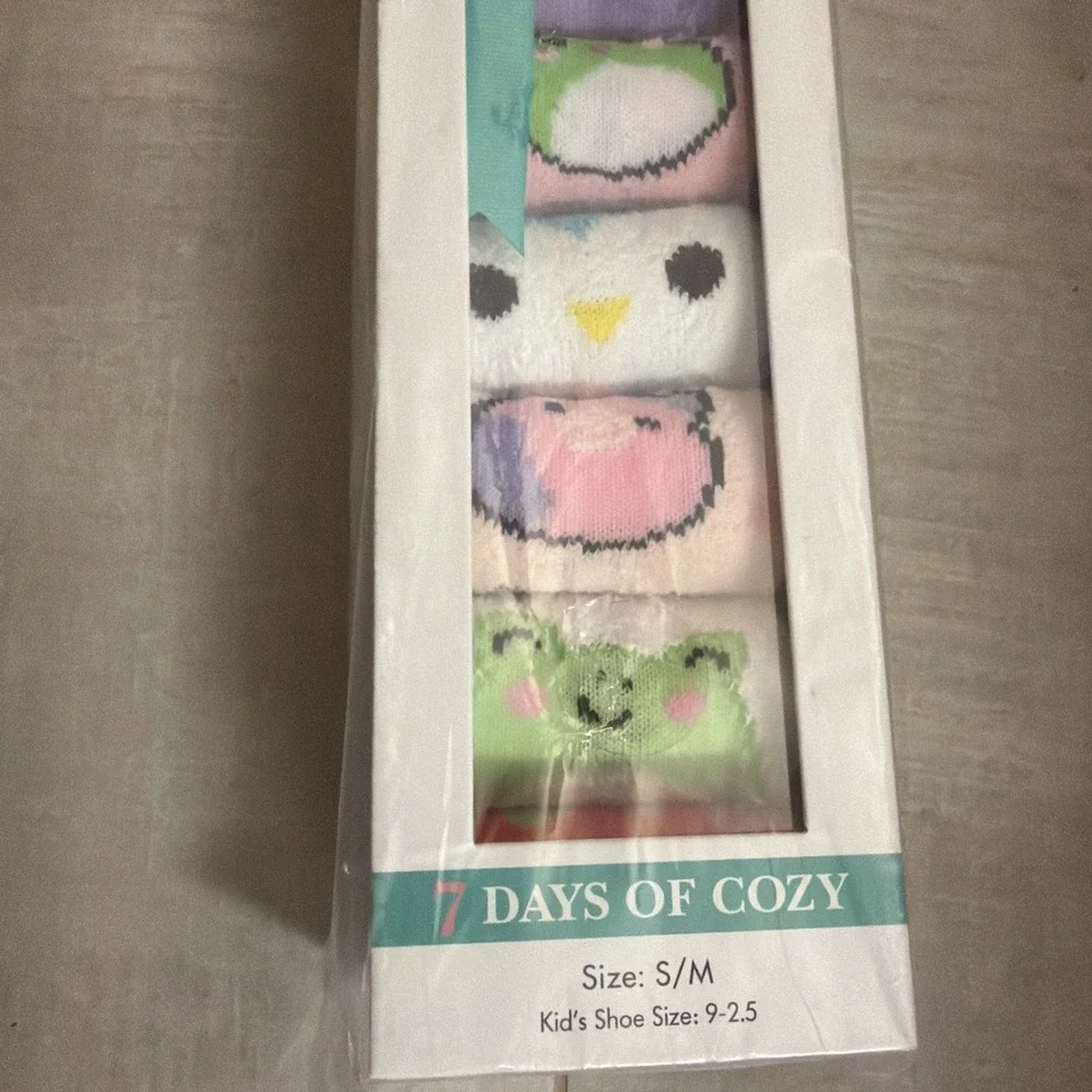 Jazwares Squishmallows 7 Days Of Cozy Socks Size S/M Kid's Size 2.5 to 9 NIB